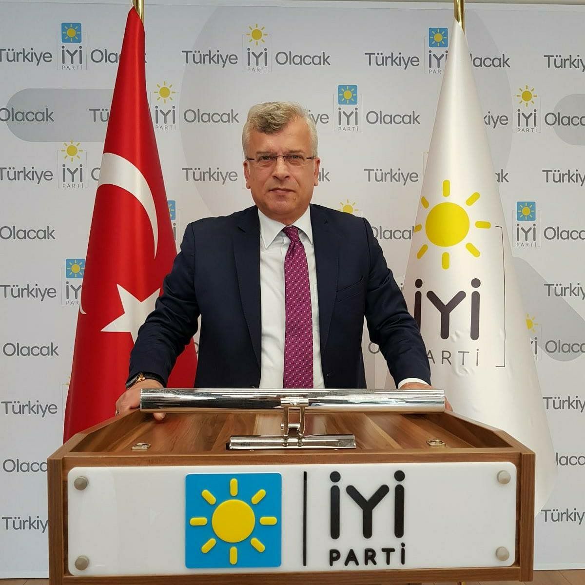 İbrahim Özyer